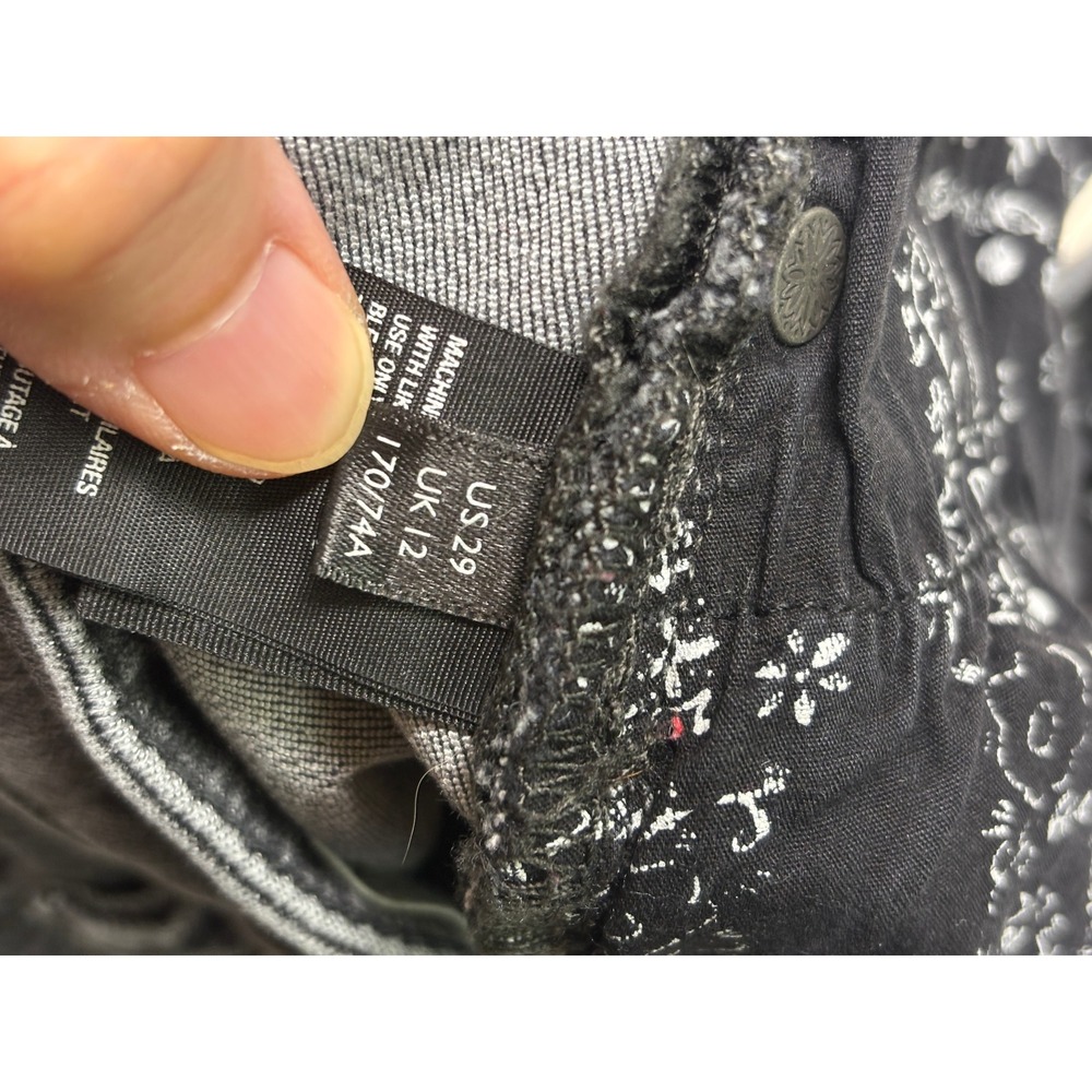 We The Free People Just Float On Flare Jeans Black Button Fly Raw Hem W29x L30 - Picture 5 of 12
